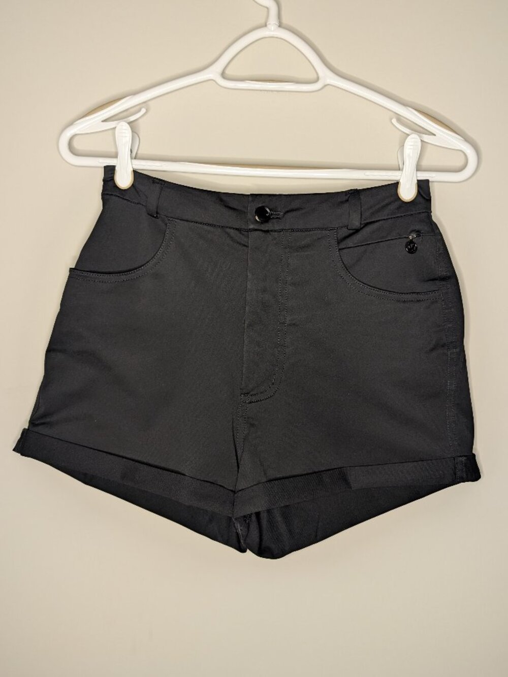 Lululemon Get It On Cuffed Black High-waisted Shorts Size 4